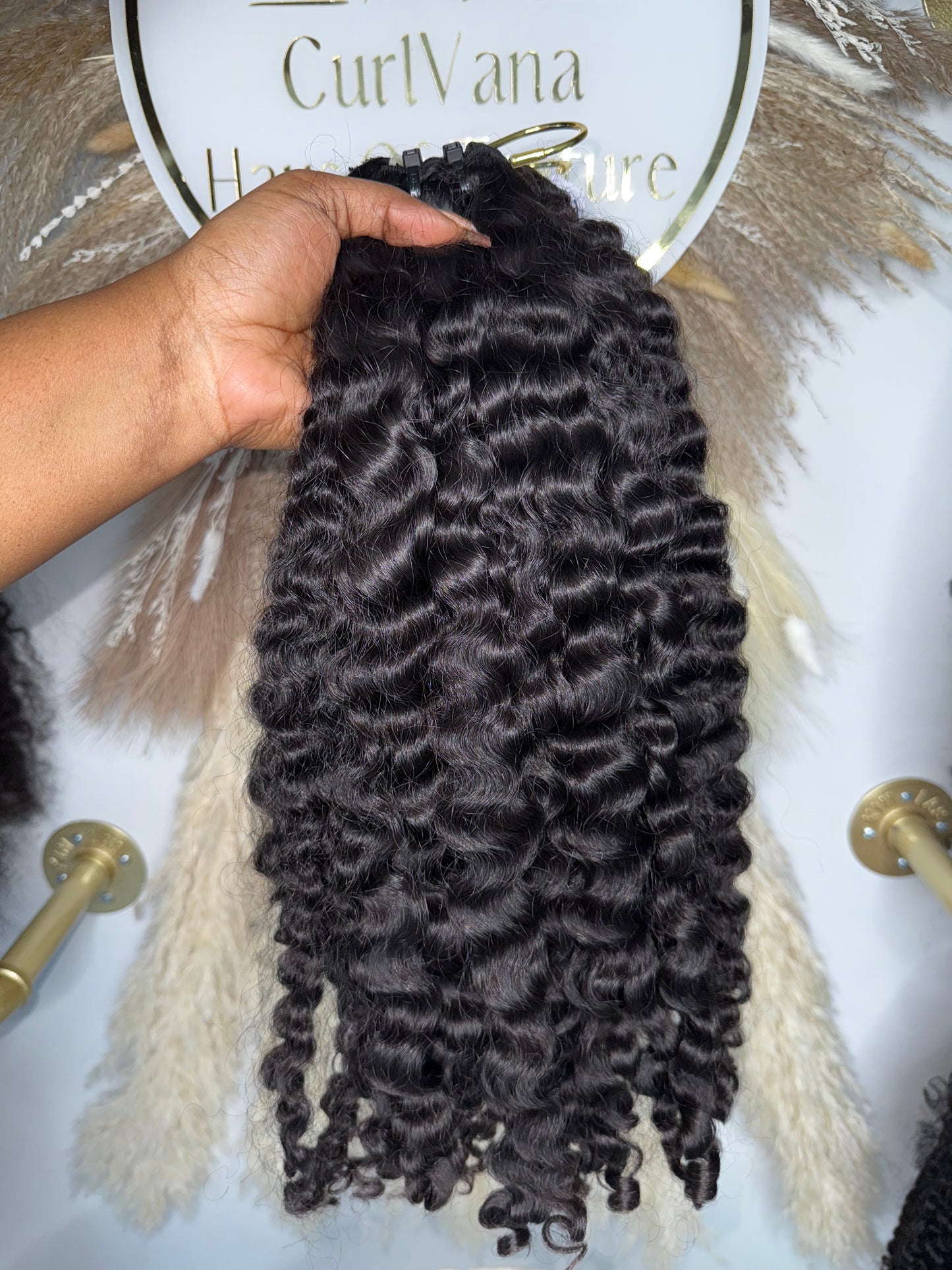 PLUSH CURL