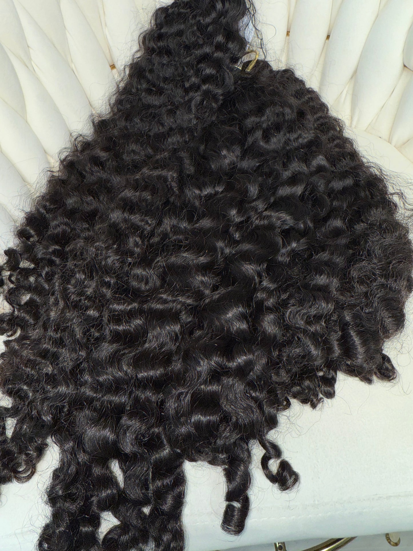 PLUSH CURL